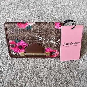 NWT Women’s Juicy Couture Bi-Fold Wallet Word On The Street Flap NEW